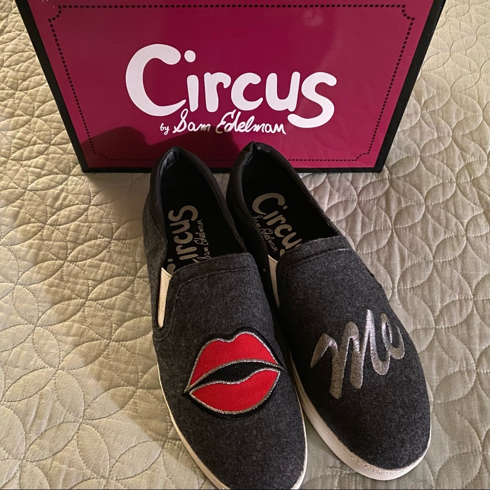 💋KISS ME💋Sam Edelman “Circus” slip on sneakers - Size 9.5 NWTS